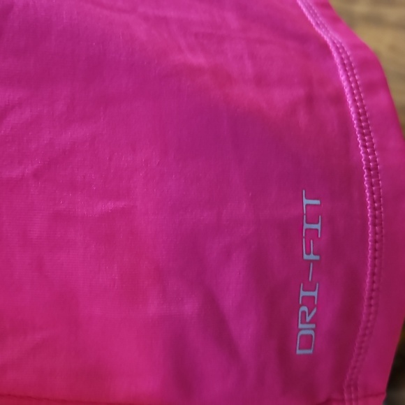 Nike Swim Pink Barbie Workout Blokecore Atheleisure Sportswear Logo Shirt Sz Med - Picture 8 of 9